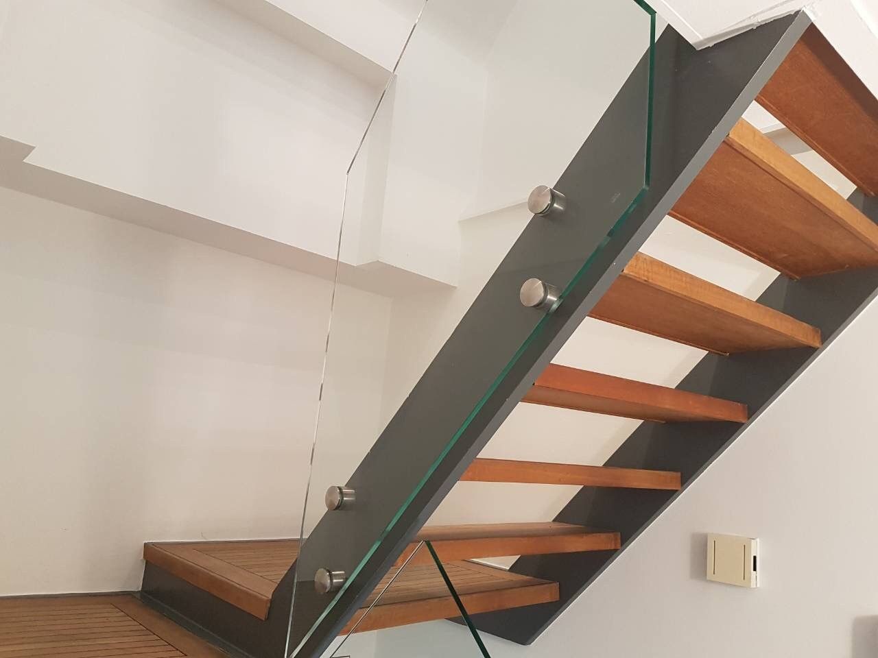 Стъклени парапети - 83983 разновидности