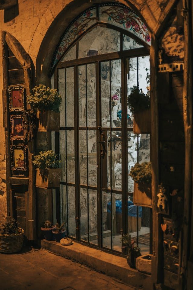 дворни врати - 61337 награди