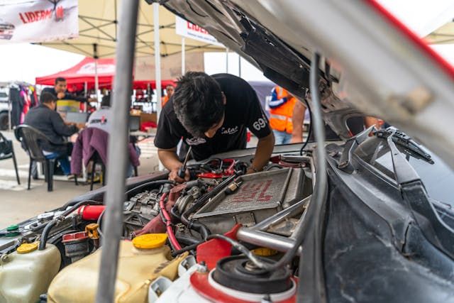 сервиз за акумулатори - 55691 снимки